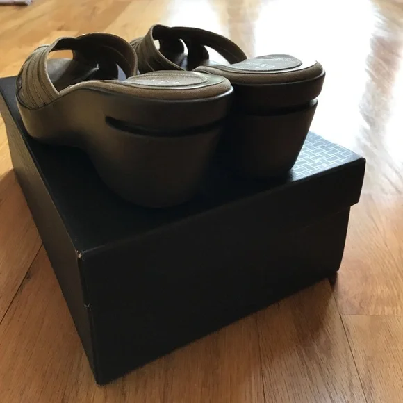 Cole Haan Air Kiersten Wedge Size 6.5 - Picture 4 of 5